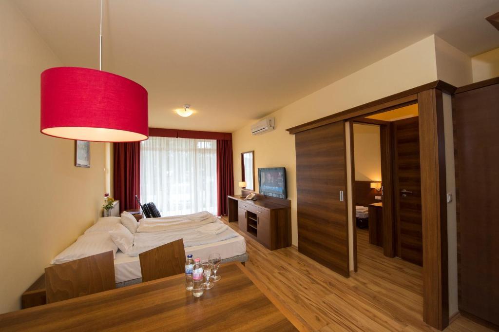 Kehida Family Resort Kehidakustány Zimmer foto