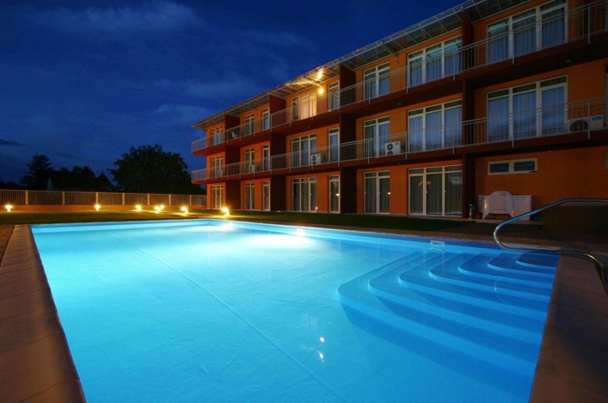 Kehida Family Resort Kehidakustány Exterior foto